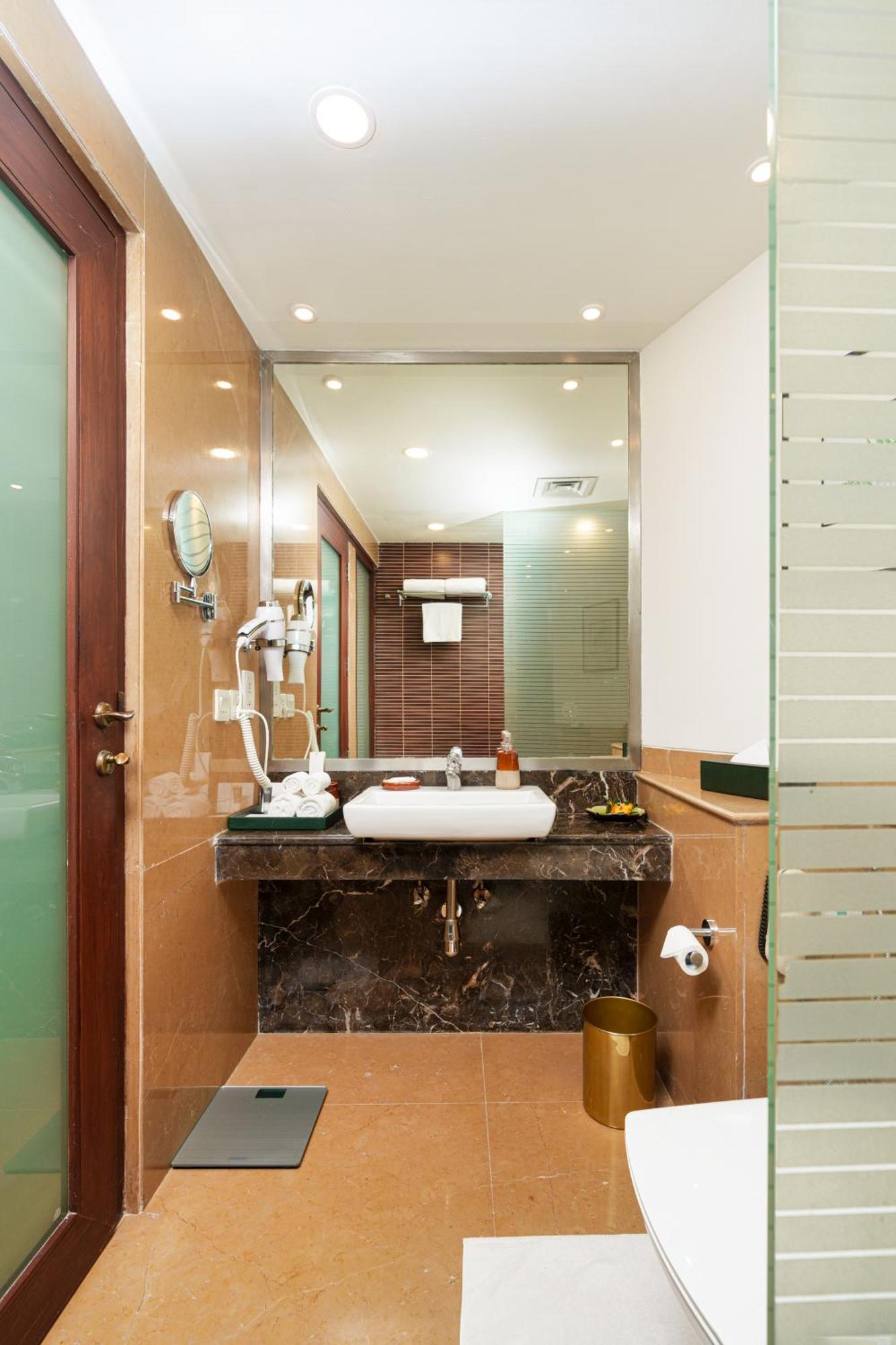 Hotel Dlf Club 5 Gurgaon Exterior foto