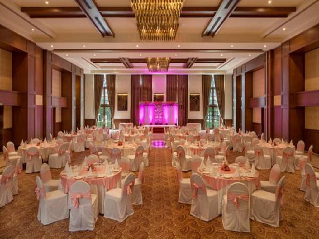 Hotel Dlf Club 5 Gurgaon Exterior foto
